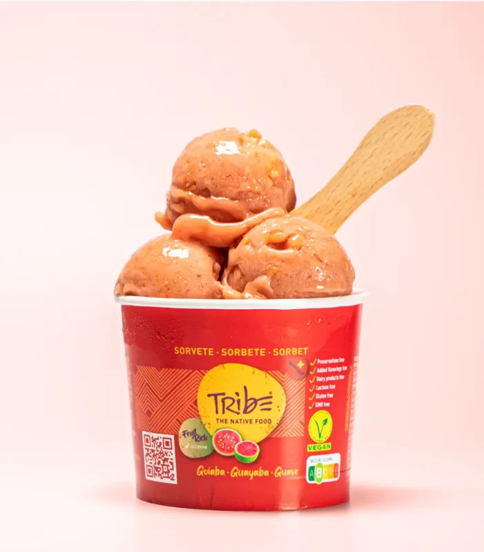 Sorbet de goiaba da Tribe Açaí, textura cremosa e sabor aromático da fruta tropical